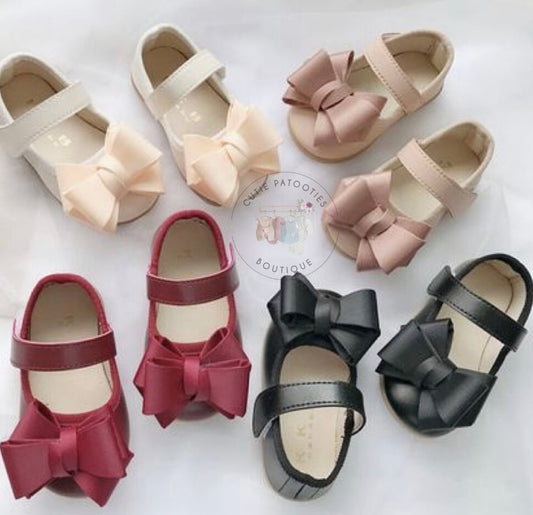 Giveaway -Bow Dress Shoes