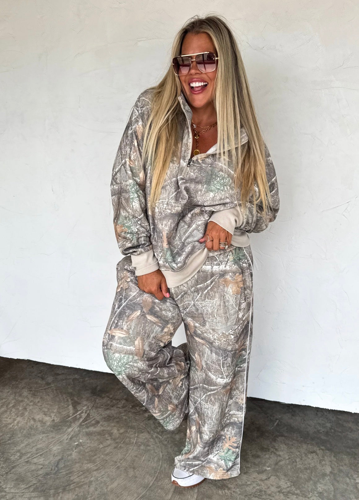 Women’s Camo Cutie - Sweatshirt